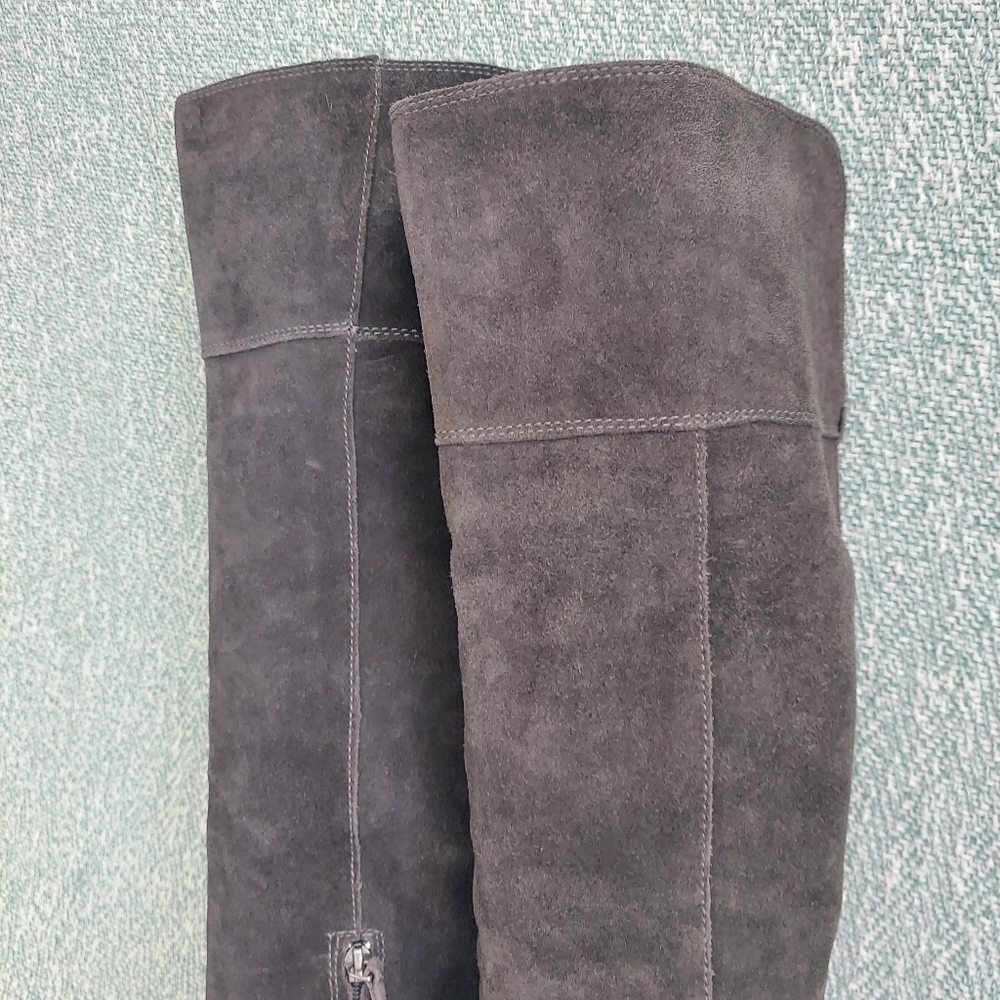 Steve Madden Gray Suede OTK Boots, model Orlando, sz 8.5 - Picture 4 of 12